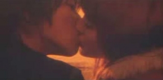 平山あや　「ラヴァーズ・キス」のキス動画